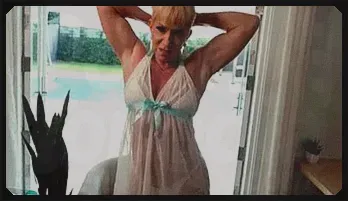 Elsa Jean's Sensual Solo Fingering in 4K HD