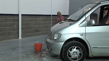 Savannah Gold And Francesca Have A Threesome In A Van And Cum Swap