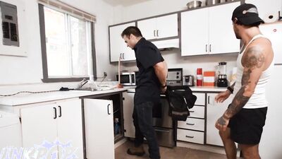 Twink Pop - Gabriel Goes To Tommy Tanner & Sunny D's Home To Fix The Sink But Ends Up Fucking Them