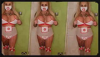 Bambi Black’s Seductive Fan Moment – Busty Ebony Beauty