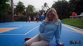 Ellie Tay - Milf Loves Balling And Teasing