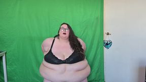 Sexy Goddess SSBBW Strip and Shake