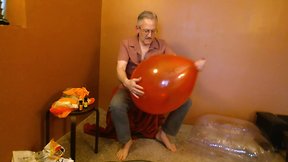 Balloonbanger 69, two globos 18 balloons: pop, jack and sperm!