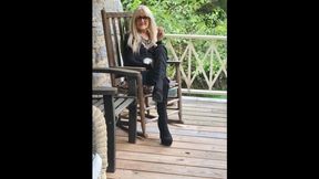 Momma Havin Fun