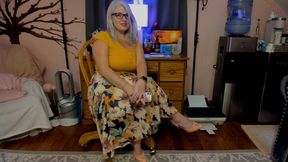 Ass Tease Session: Upskirt and Naked