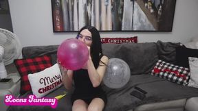 Playing with 3 different balloons and popping them(720)