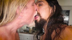 thor and loki kissing