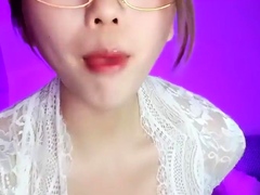 Omege japanese girl with big boobs on cams
