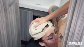 Do You Want Me to Help You? the Plumber Made Insinuates Herself on Me and Ended up Sucking My Cliptoris