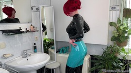 From nerdy girl to latex vamp (Part 2)