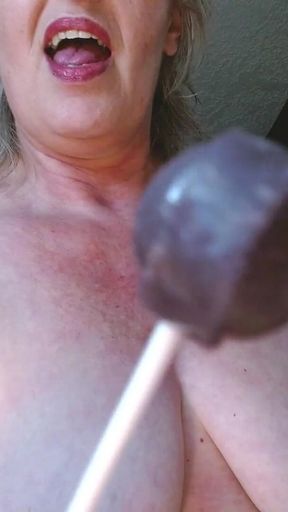 1304 Shondel Returns for Pissy Panties and More