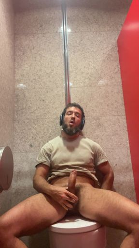 Jerking off in the Airport