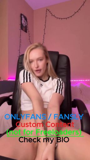 OnlyFans / Fanly / Custom Content Check My Bio