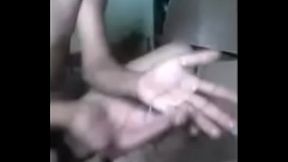 pasivo tiene sexo por primera vez  con consolador casero