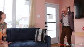 Pegas Productions - Baby Gold se fait d�foncer l'Cul par une grosse queue