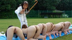 ”Girls are having groupsex session with men”