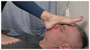 Smell my 39 EU size feet after running marathon, vf3034x 1080p