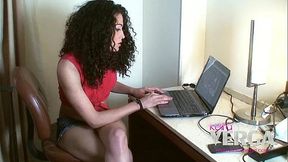 Teen Tranny Jerks Her Big Cock In Hotel Room