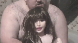 Deutsche Amateurbären lassen sich ihre fetten Ärsche zu Hause roh ficken.