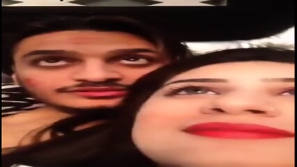 Hot pakistani girlfriend with boyfriend kissing and boobs sucking