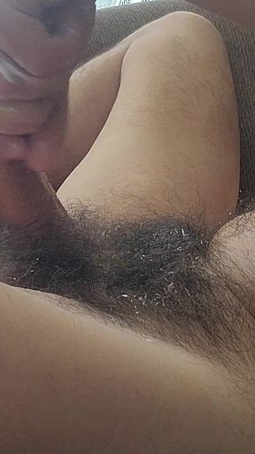 Jacking off on Couch to Pretty Feet
