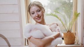 Lilly A passion posing session & totally naked & natural babe liked it