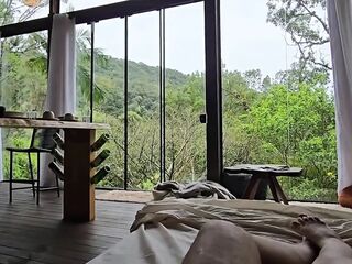 I Took My Girlfriend for a Romantic Weekend in the Mountains