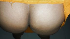 My brother-in-law inserted the land in my pussy, became doggy style and fucked my pussy.