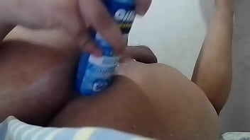 Masturbando meu cu (o creme branco que sai do meu cuzinho &eacute_ creme de cabelo que usei como lubrificante)