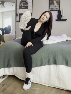 Lick My Sneakers Clean, Foot Bitch