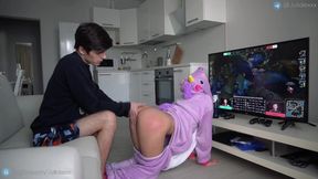 Cum in the unicorn in the final LCL / LOL/ JULIALEXXX