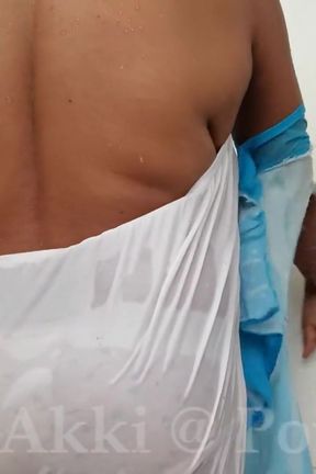 Sri Lankan Teacher Bathing in Saree and Masturbate Until She Cums Loud Moaning and Pissing