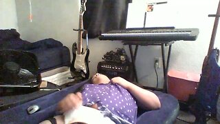 Chubby crossdresser plays with herself