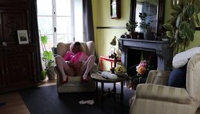Sissy Dee Should Be Cleaning, but She Gets Carried Away Playing