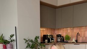 Social Media Model @BloodyMary @Teasing & #Upskirt #Nude #Big Ass #Blonde hardcore gratis film | Tik.Porn