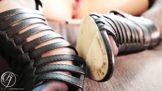 I Caught my Goddess Blonde Stepmom Masturbating, Leaking Soak Snatch Bdsm inside Underwear