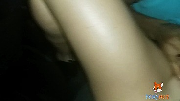 Regresando caliente de una fiesta con mi esposo se me antoja tener sexo con el chófer Uber