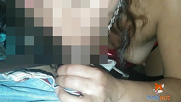 Regresando caliente de una fiesta con mi esposo se me antoja tener sexo con el chófer Uber
