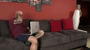 Jessie Saint - Anything to Help Her Step-Dad Relax 1080p