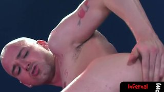 Inked humble jock enjoys deep fisting