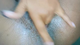 Sri lankan pussy fingering - කෑල්ල ජුස් බේරෙන කිම්බට ඇගිල්ල ගහලා ගන්න සුපිරි සැප