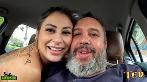 coloquei a catarinense para mamar dentro do carro na rua - aline chaveirinho