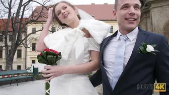 Married couple films brides pussy for cash