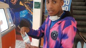 procurando homens no shopping e fudendo no banheiro