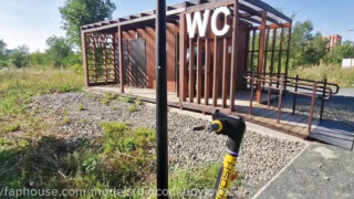 Film publik tentang pelacur gay muda, disodomi dengan penis besar.