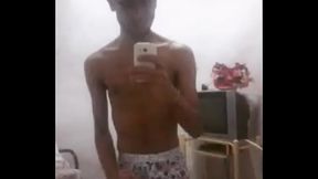 Leonardo Rodrigues - De Cueca Boxer no Instagram