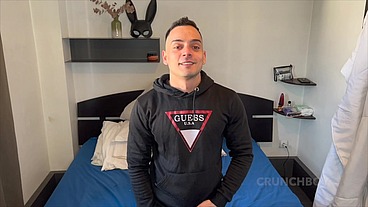 FRENCH BAD BOY TOP WITH BIG DICK FUCKING ROW BOTTOM