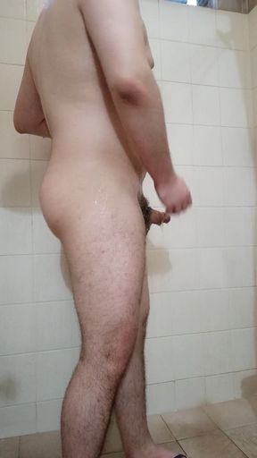 Beefy Stud Takes a Shower After His Workout