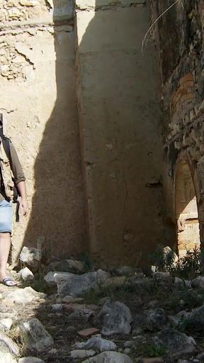 Unforgettable moment from &quot;Sexo em Castelo abandonado com mulher desconhecida ela fez Squirt&quot;