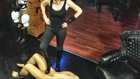 Mistress makes slave horny with sexy boots